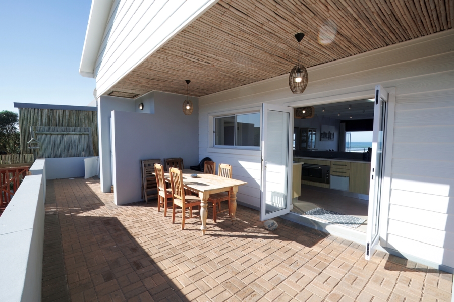 4 Bedroom Property for Sale in Stilbaai Oos Western Cape